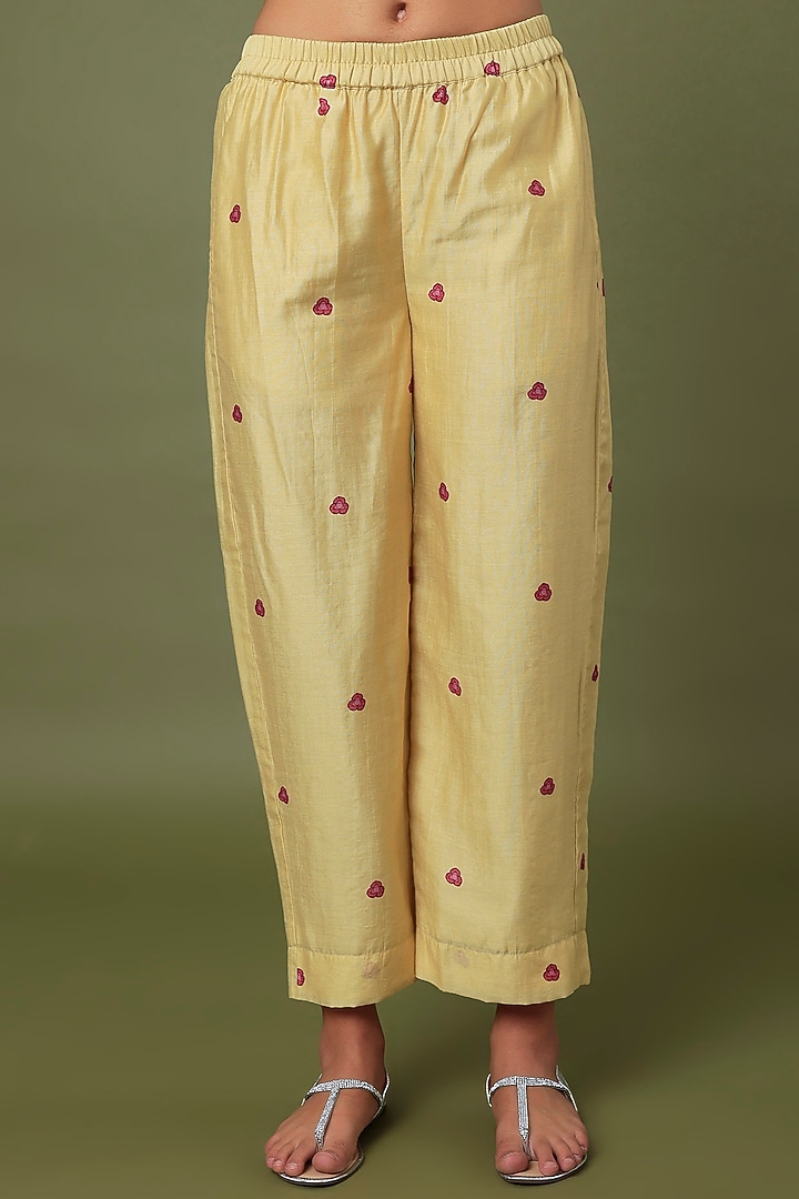 Yellow Hand Embroidered & Printed Straight Kurta Set by TARO at Pernia's Pop Up Shop