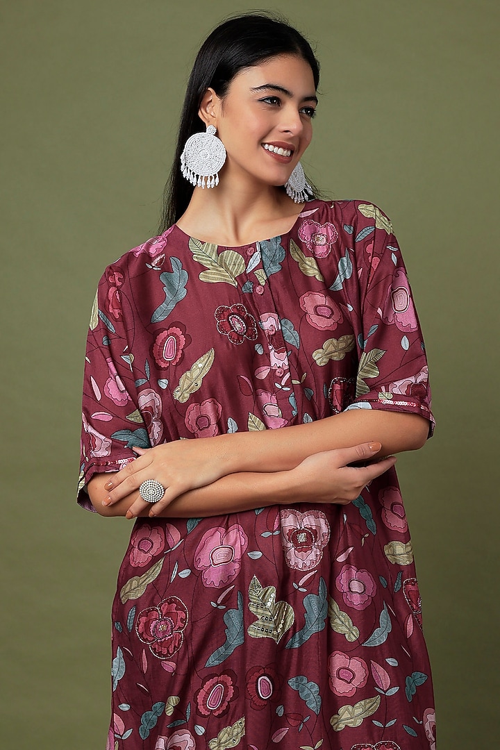 Wine Red Hand Embroidered & Printed Kaftan Kurta Set by TARO at Pernia's Pop Up Shop