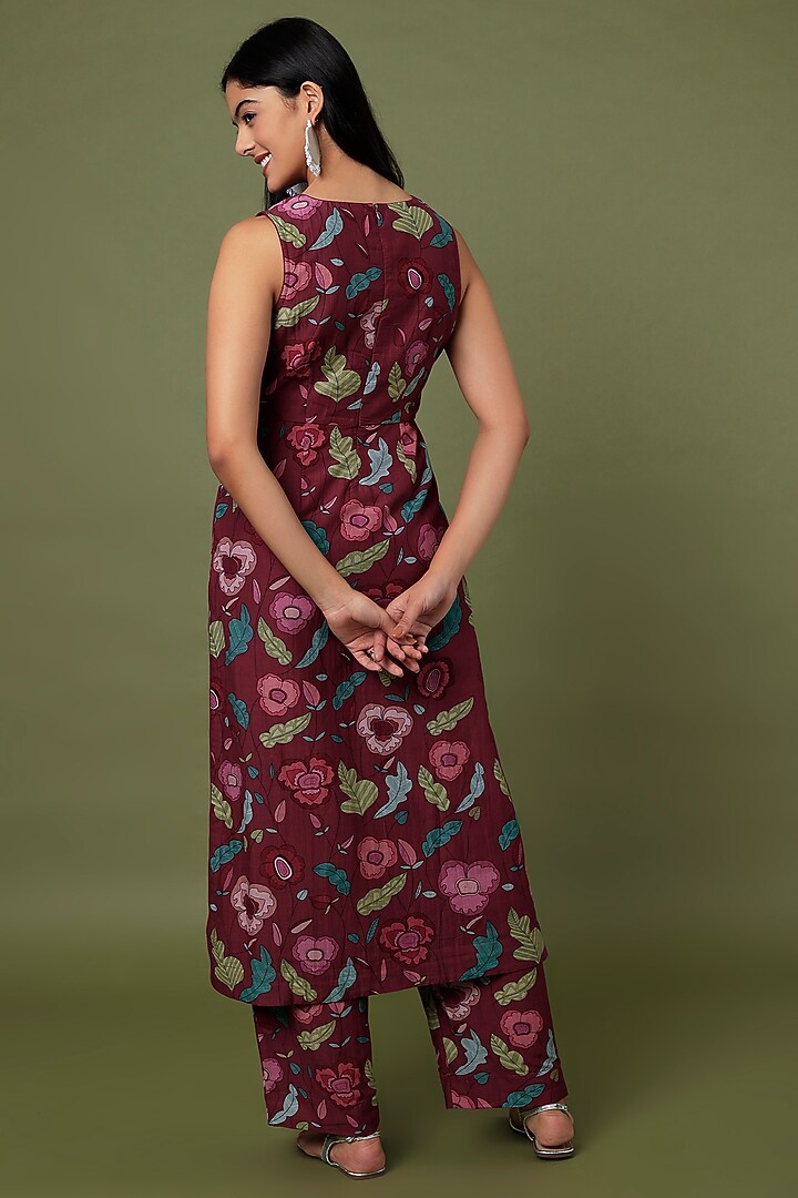 Wine Red Hand Embroidered & Printed Straight Kurta Set by TARO at Pernia's Pop Up Shop