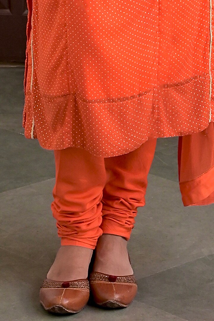 Saffron Chiffon Dew Drop Kurta Set by TARO at Pernia's Pop Up Shop