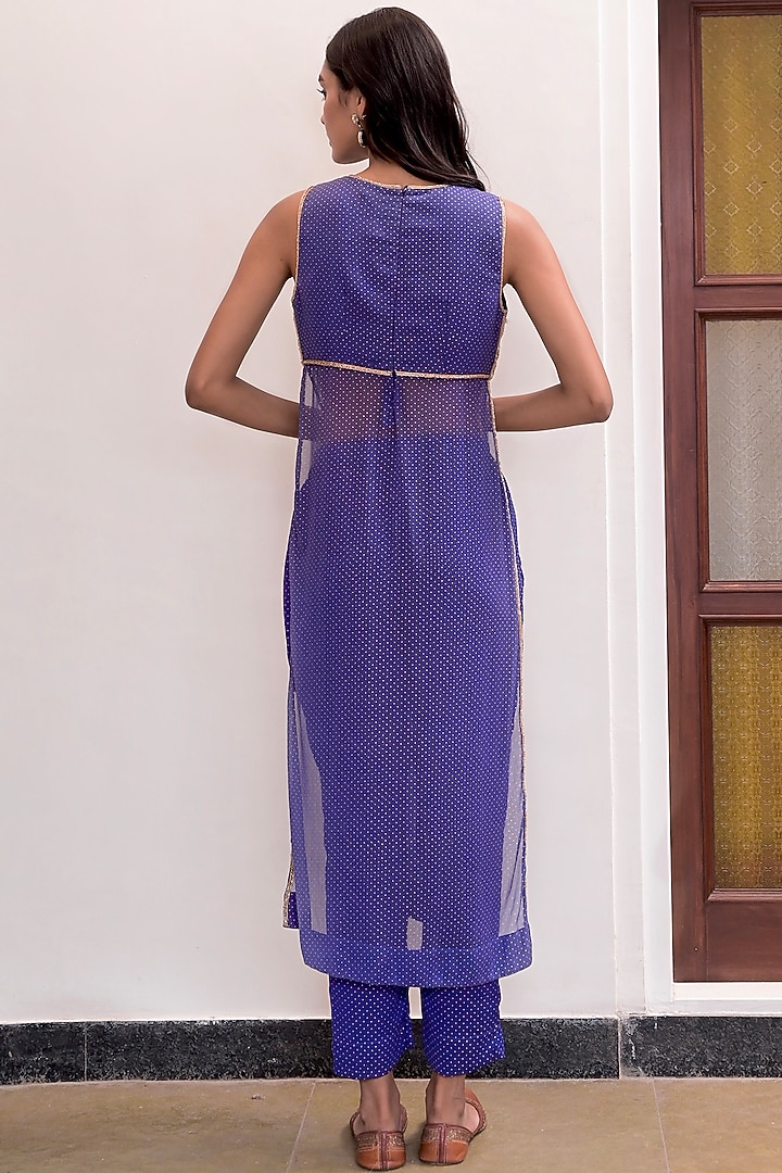 Berry Blue Chiffon Dew Drop Kurta Set by TARO at Pernia's Pop Up Shop