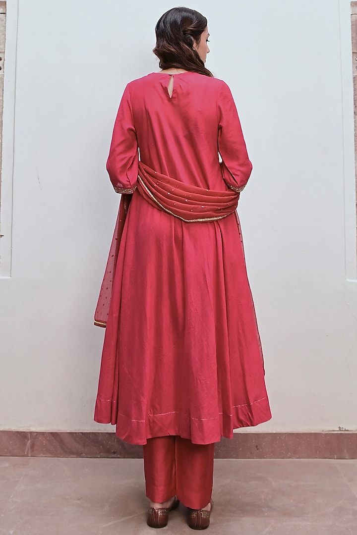 Red Chanderi Silk Sequins Embroidered A-line Kurta Set by TARO at Pernia's Pop Up Shop