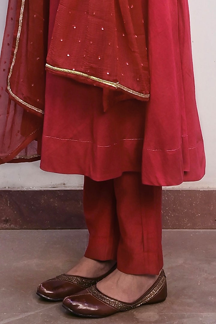Red Chanderi Silk Sequins Embroidered A-line Kurta Set by TARO at Pernia's Pop Up Shop