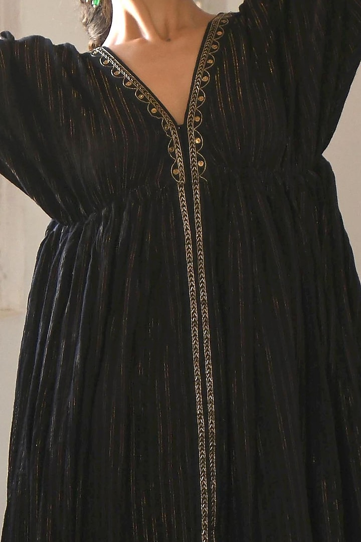 Black Hand Embroidered Kaftan Set by TARO at Pernia's Pop Up Shop