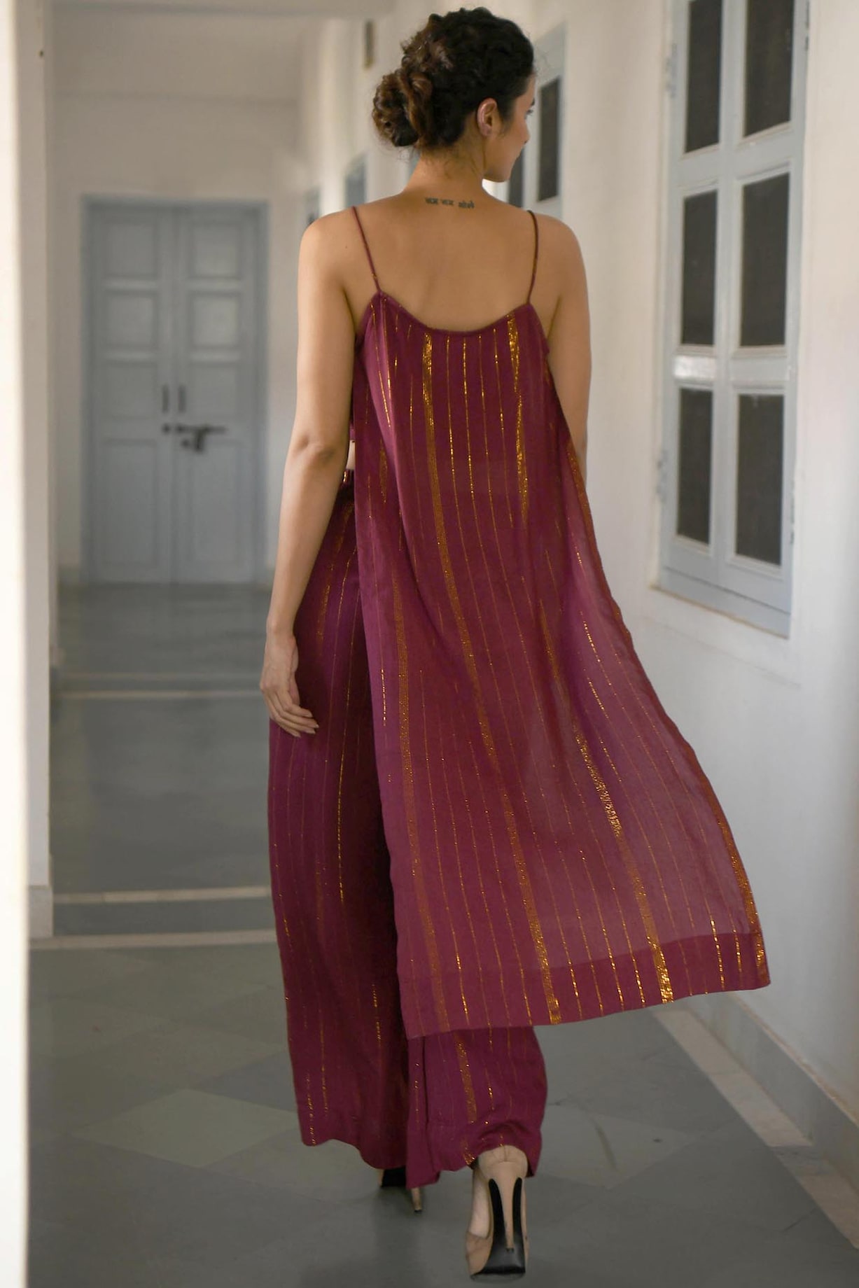 Hirav Burgundy Handwoven Dobby Stripe Cotton Short Kurta