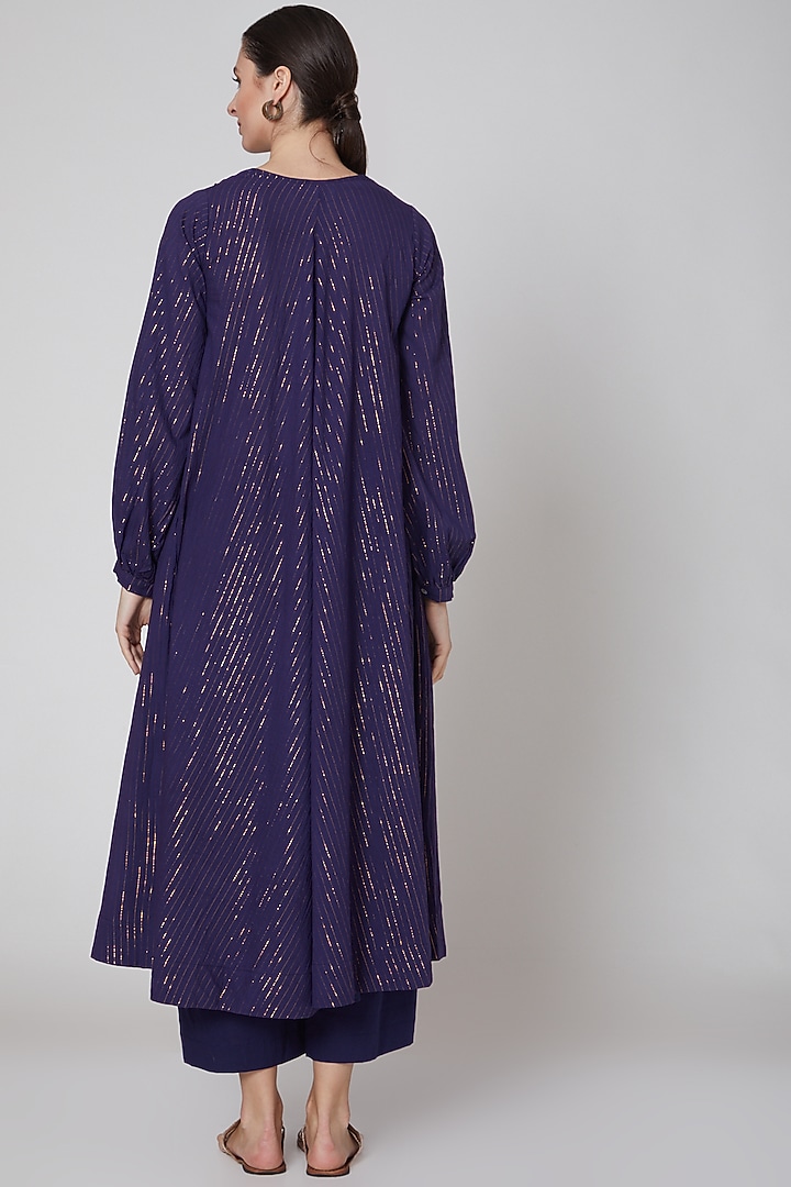 Purple Embroidered Kurta Set by TARO at Pernia's Pop Up Shop
