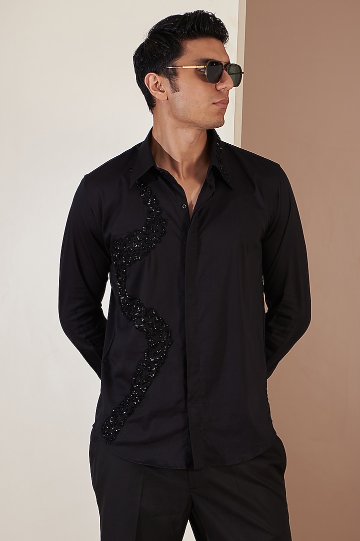 Black Orient Satin Machine Embroidered Party Wear Shirt by Tarini Vij Men at Pernia's Pop Up Shop