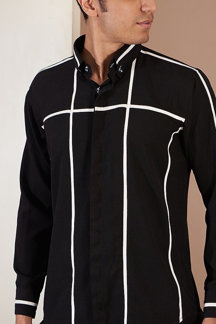 Black Crepe Party Wear Shirt by Tarini Vij Men at Pernia's Pop Up Shop