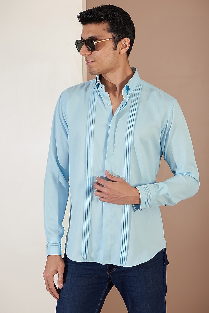 Light Blue Crepe Embroidered Party Wear Shirt by Tarini Vij Men at Pernia's Pop Up Shop
