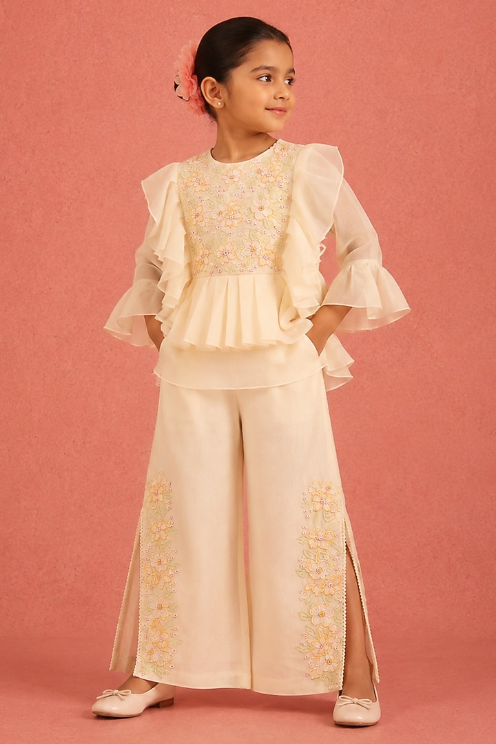 White Organza Floral Embroidered Co-Ord Set For Girls by Tarini Vij Kids at Pernia's Pop Up Shop
