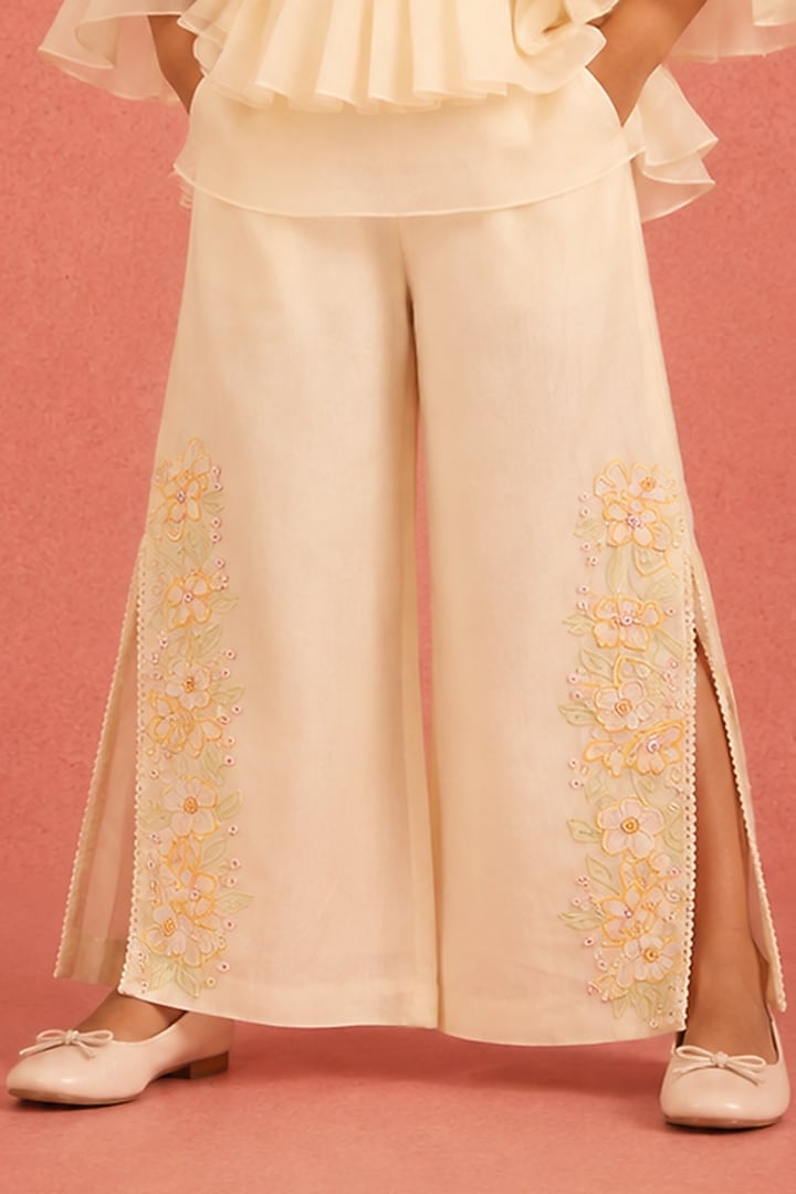 White Organza Floral Embroidered Co-Ord Set For Girls by Tarini Vij Kids at Pernia's Pop Up Shop
