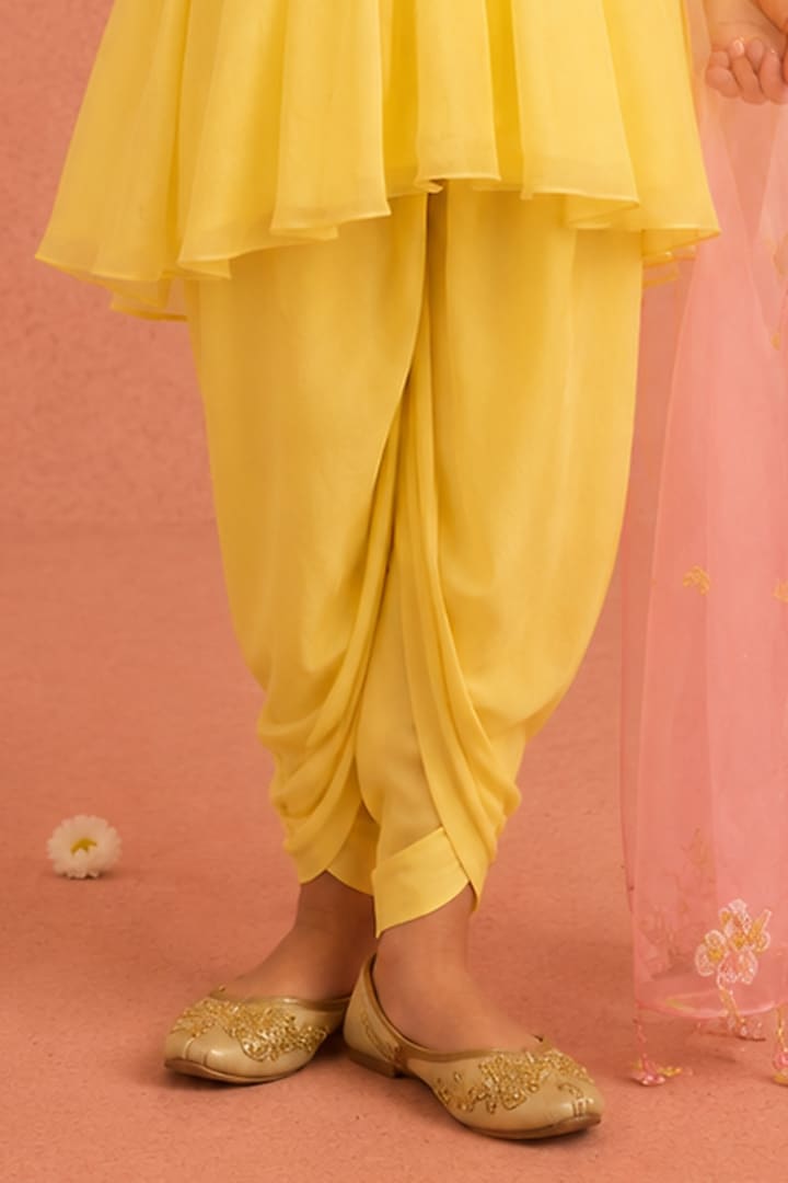 Yellow Georgette Floral Embroidered Gathered Kurta Set For Girls by Tarini Vij Kids at Pernia's Pop Up Shop