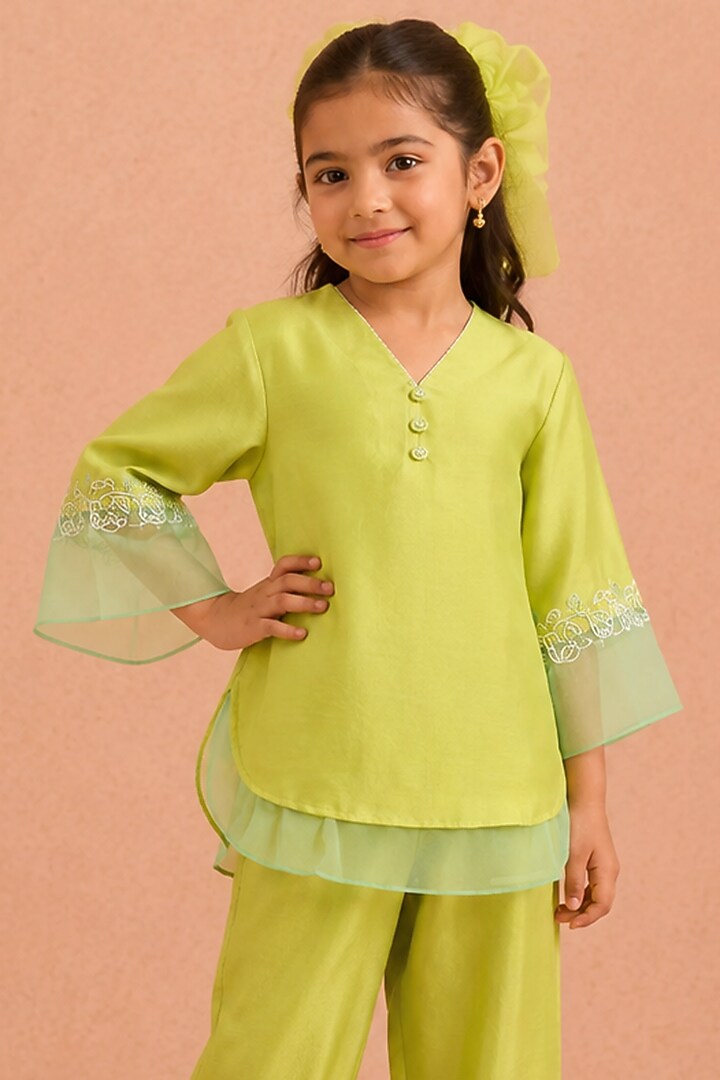 Mint & Turquoise Chanderi Floral Motifs Embroidered Co-Ord Set For Girls by Tarini Vij Kids at Pernia's Pop Up Shop