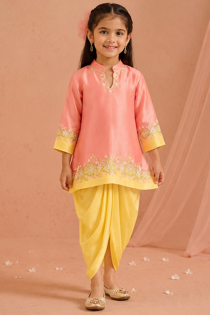 Pink Chanderi Floral Embroidered Kurta Set For Girls by Tarini Vij Kids at Pernia's Pop Up Shop