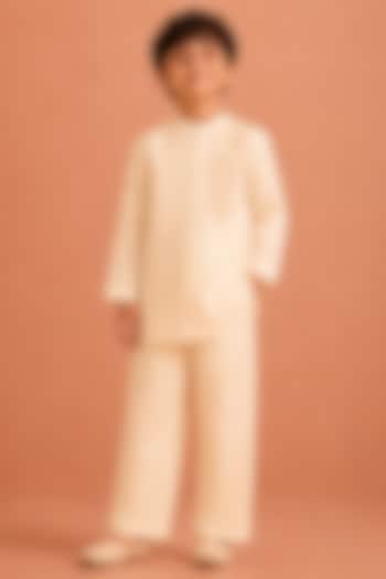 White Silk Chanderi Floral Embroidered Kurta Set For Boys by Tarini Vij Kids at Pernia's Pop Up Shop