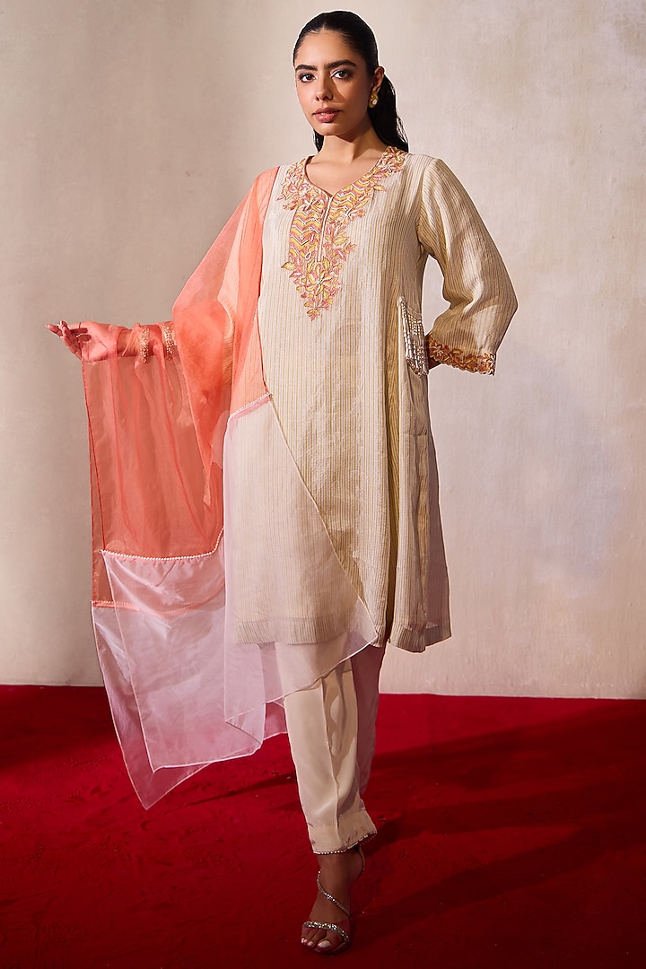 White Striped Tissue Embroidered Kurta Set by TARINI VIJ at Pernia's Pop Up Shop