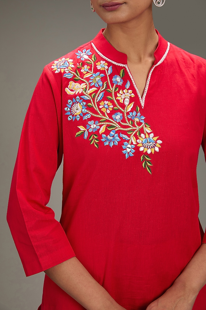Red Cotton Linen Hand & Machine Embroidered Kurta Set by TARINI VIJ at Pernia's Pop Up Shop