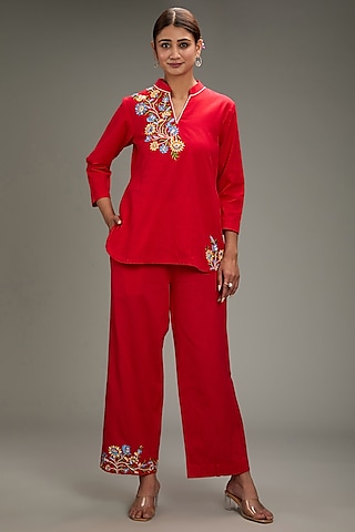 Red Cotton Linen Hand & Machine Embroidered Short Kurta Set by TARINI VIJ