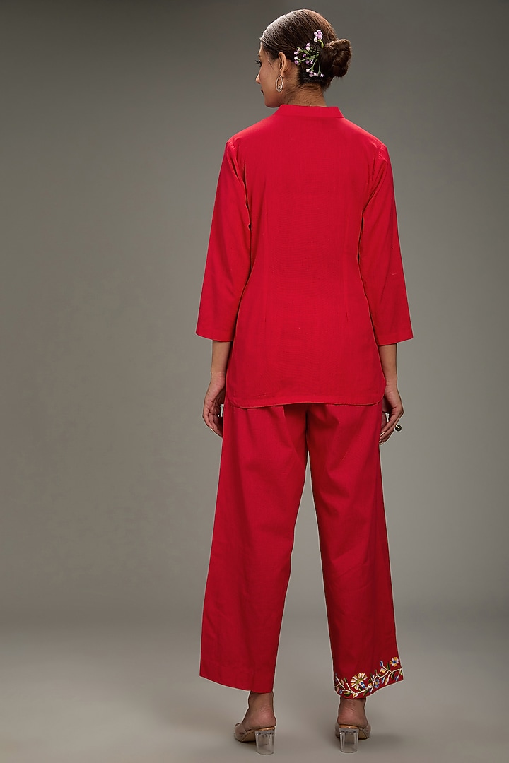 Red Cotton Linen Hand & Machine Embroidered Short Kurta Set by TARINI VIJ at Pernia's Pop Up Shop