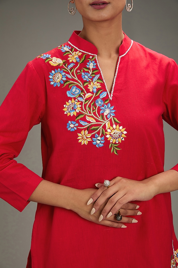 Red Cotton Linen Hand & Machine Embroidered Short Kurta Set by TARINI VIJ at Pernia's Pop Up Shop