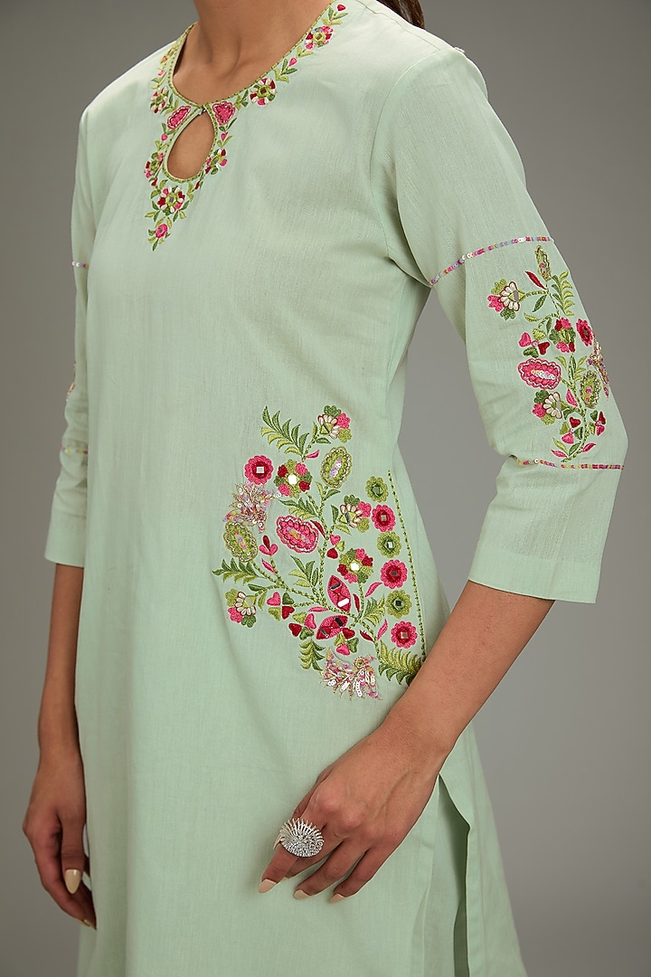 Green Cotton Linen Hand & Machine Embroidered Kurta Set by TARINI VIJ at Pernia's Pop Up Shop