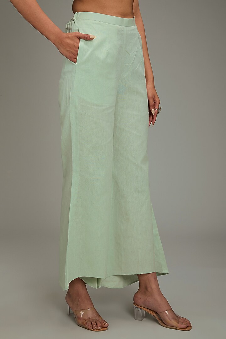 Green Cotton Linen Hand & Machine Embroidered Kurta Set by TARINI VIJ at Pernia's Pop Up Shop