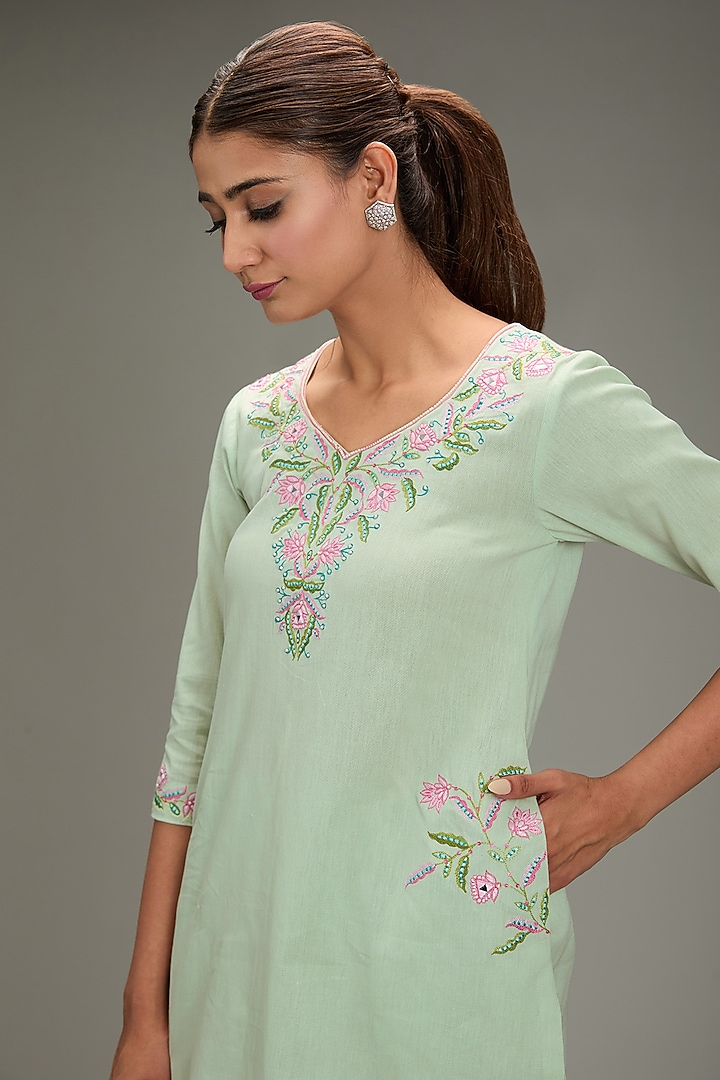 Green Cotton Linen Hand & Machine Embroidered Kurta Set by TARINI VIJ at Pernia's Pop Up Shop