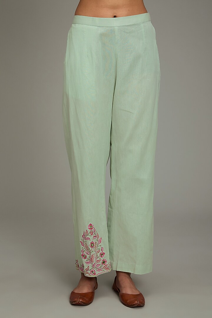Green Cotton Linen Hand & Machine Embroidered Kurta Set by TARINI VIJ at Pernia's Pop Up Shop