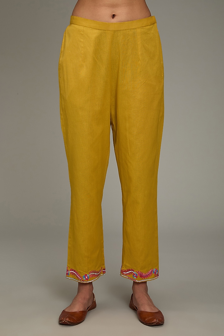 Yellow Cotton Linen Hand & Machine Embroidered Kurta Set by TARINI VIJ at Pernia's Pop Up Shop