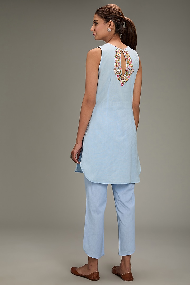 Blue Cotton Linen Hand & Machine Embroidered Kurta Set by TARINI VIJ at Pernia's Pop Up Shop