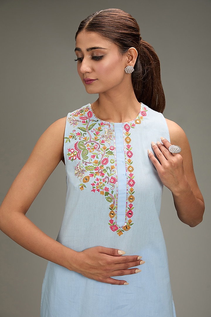 Blue Cotton Linen Hand & Machine Embroidered Kurta Set by TARINI VIJ at Pernia's Pop Up Shop