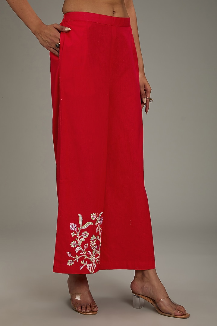 Red Cotton Linen Hand & Machine Embroidered Kurta Set by TARINI VIJ at Pernia's Pop Up Shop