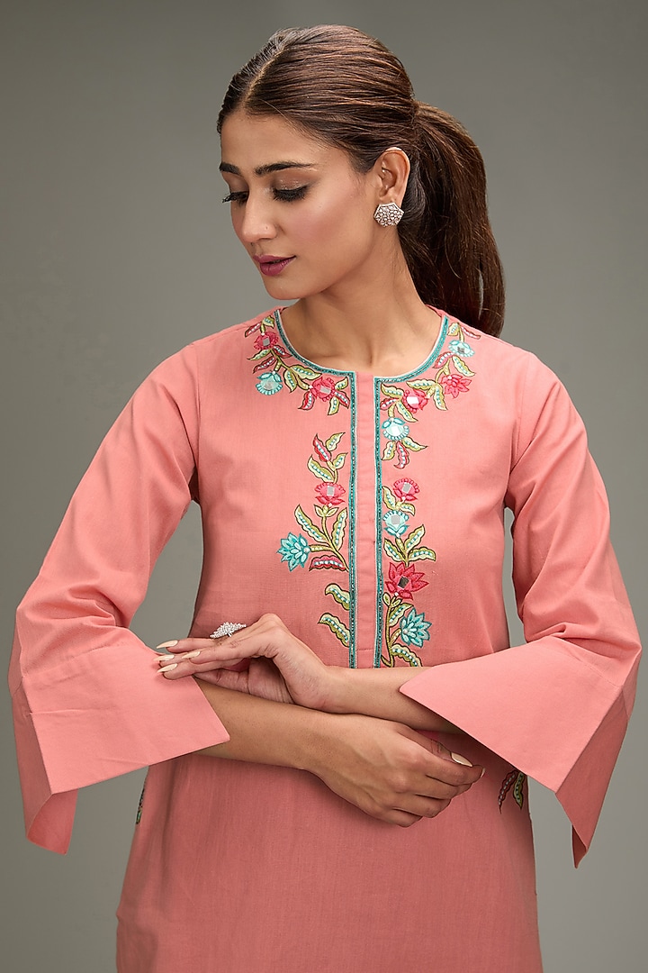 Pink Cotton Linen Hand & Machine Embroidered Kurta Set by TARINI VIJ at Pernia's Pop Up Shop