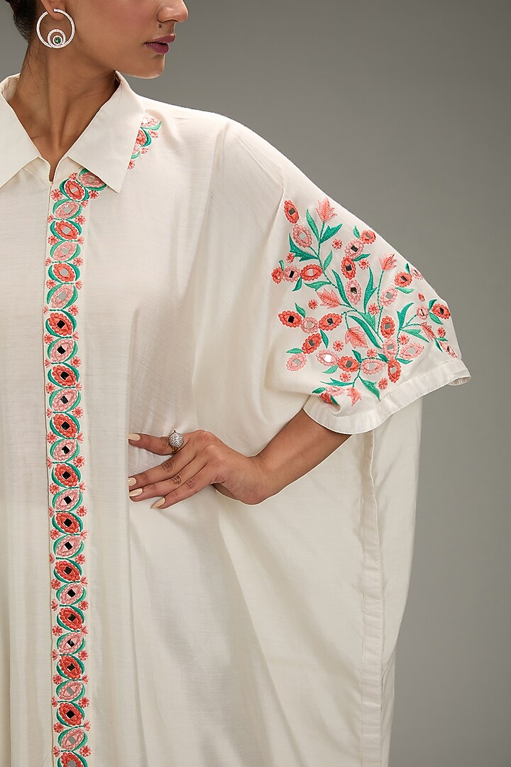 White Cotton Linen Mirror Embellished Kaftan Kurta Set by TARINI VIJ at Pernia's Pop Up Shop