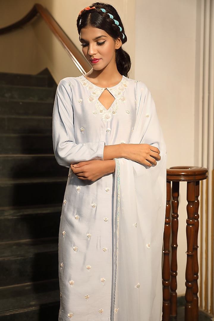Ice Blue Hand Embroidered Kurta Set by TARINI VIJ at Pernia's Pop Up Shop