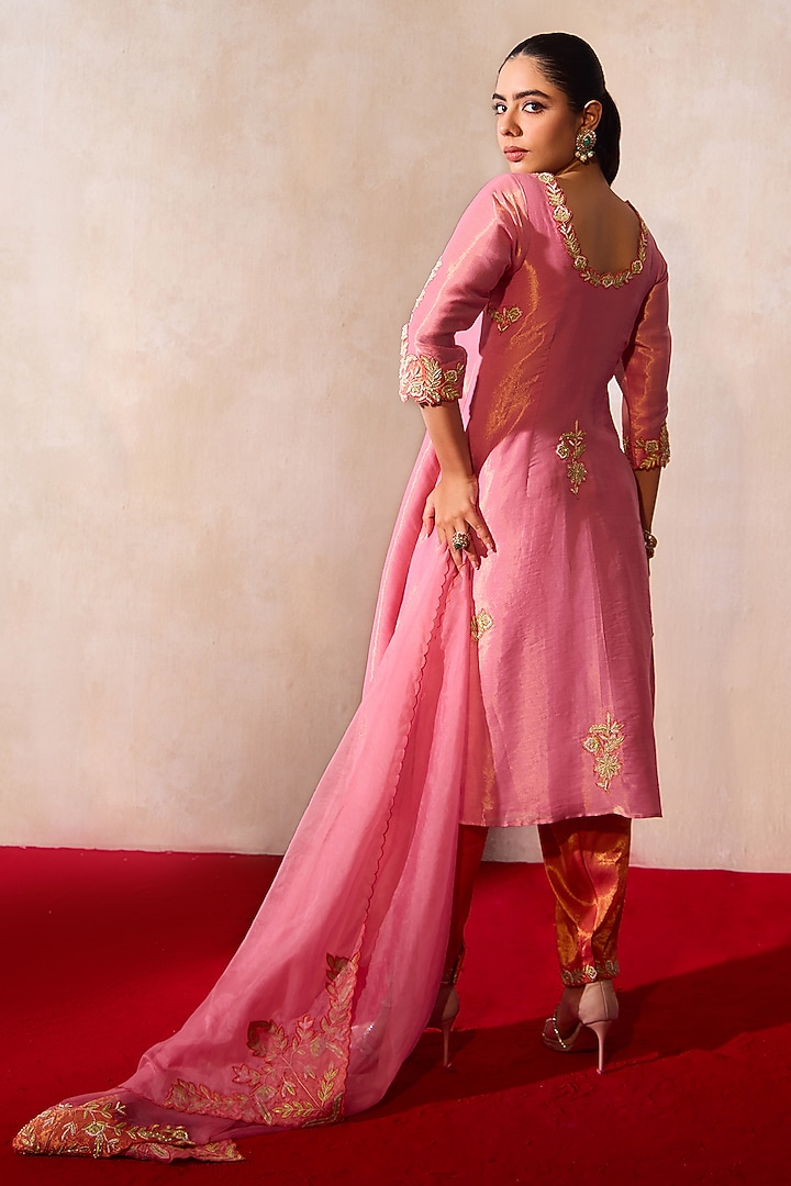 Pink Tissue Embroidered A-Line Kurta Set by TARINI VIJ at Pernia's Pop Up Shop