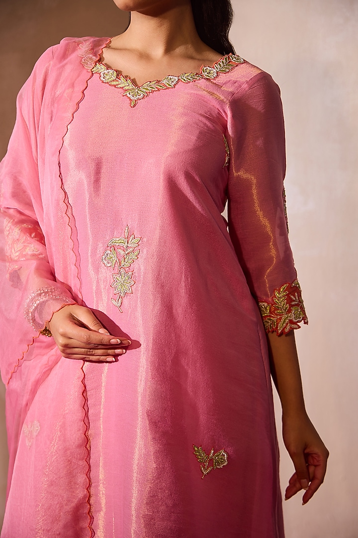 Pink Tissue Embroidered A-Line Kurta Set by TARINI VIJ at Pernia's Pop Up Shop