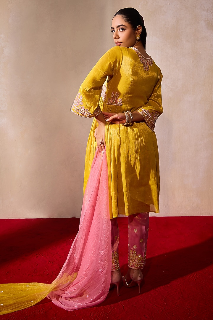Yellow Tissue Pearl Embroidered Kurta Set by TARINI VIJ at Pernia's Pop Up Shop