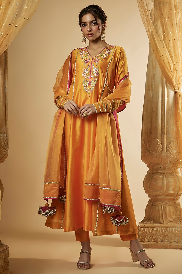 Light Orange Chanderi Silk Resham Hand Embroidered Party Wear Anarkali Set by The Aarya at Pernia's Pop Up Shop