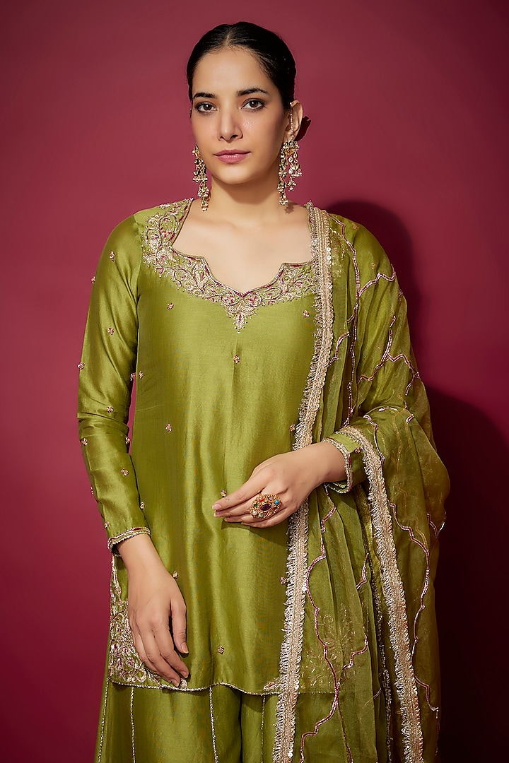 Mehendi Green Handwoven Chanderi Zardosi Embroidered Kurta Set by The Aarya at Pernia's Pop Up Shop