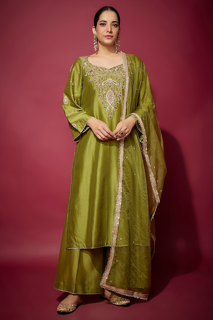 Mehendi Green Handwoven Chanderi Zardosi Embroidered Straight Kurta Set by The Aarya at Pernia's Pop Up Shop