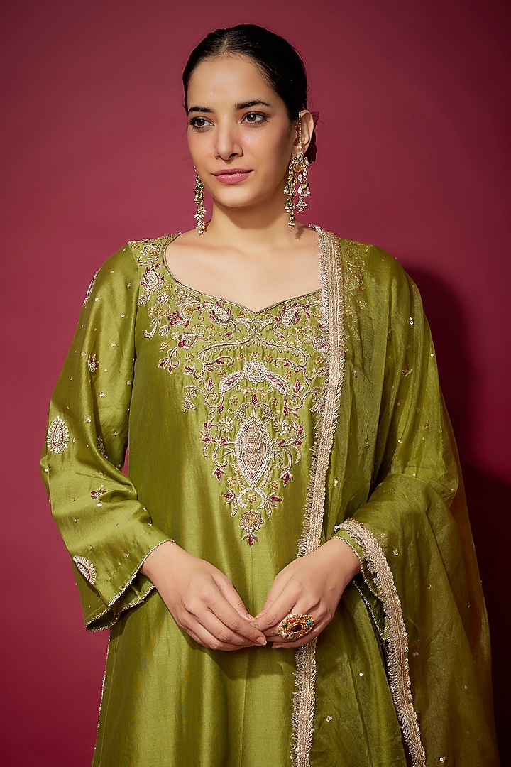 Mehendi Green Handwoven Chanderi Zardosi Embroidered Straight Kurta Set by The Aarya at Pernia's Pop Up Shop
