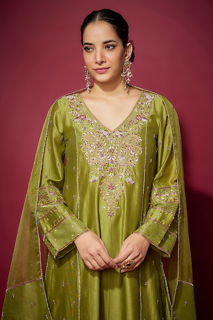 Mehendi Green Handwoven Chanderi Zardosi Embroidered Kurta Set by The Aarya at Pernia's Pop Up Shop