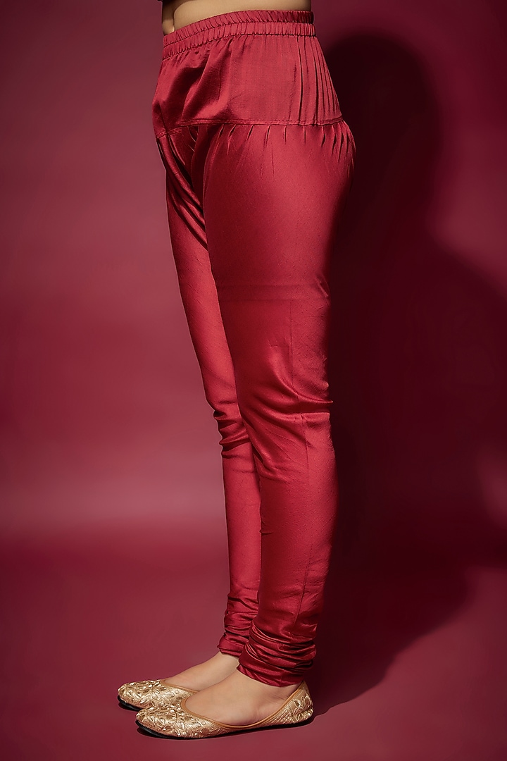 Red Handwoven Chanderi Zardosi Embroidered Kurta Set by The Aarya at Pernia's Pop Up Shop