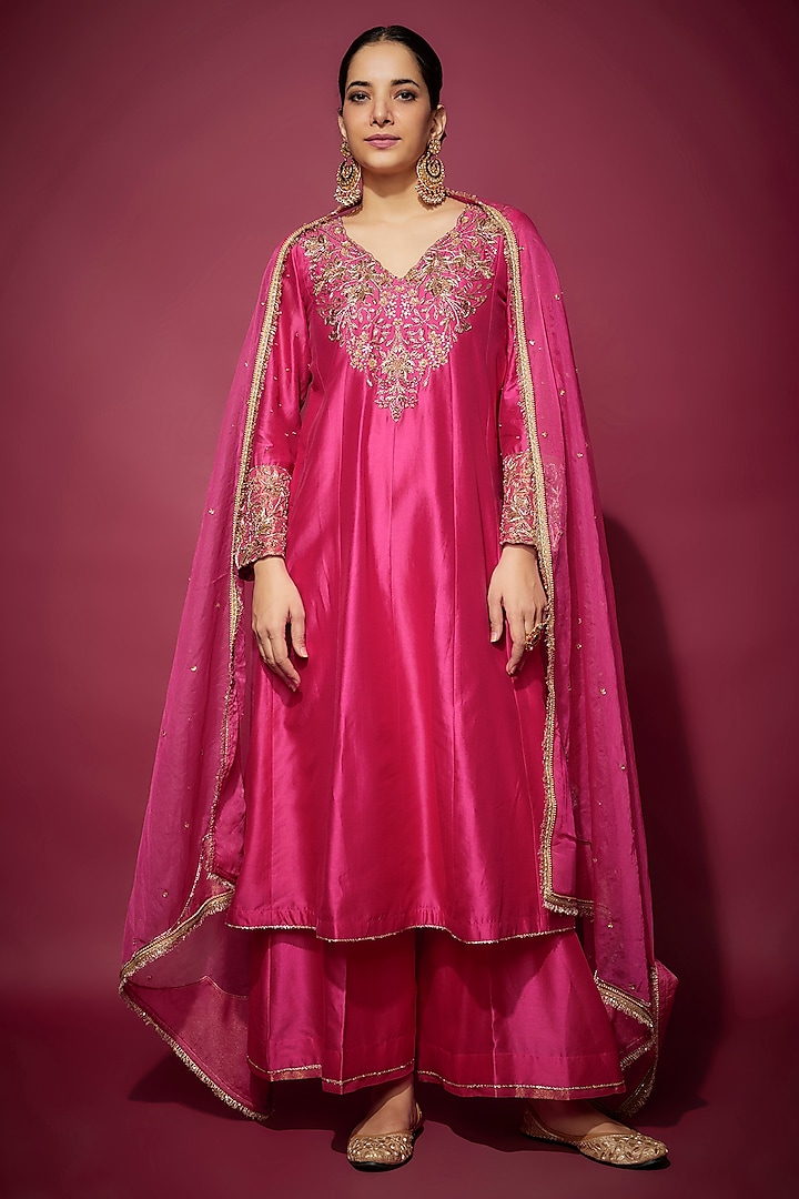 Pink Handwoven Chanderi Zardosi Embroidered Kurta Set by The Aarya at Pernia's Pop Up Shop