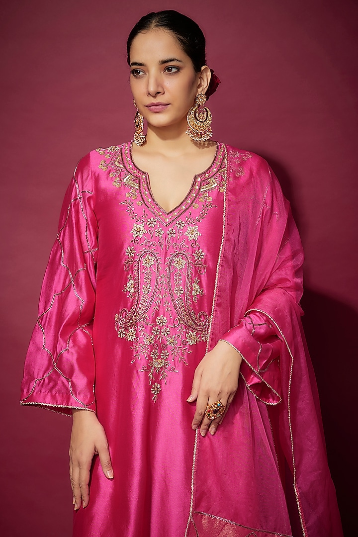 Pink Handwoven Chanderi Zardosi Embroidered Kurta Set by The Aarya at Pernia's Pop Up Shop