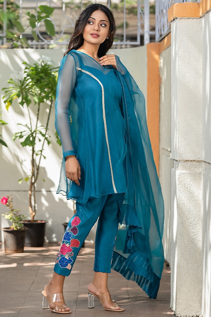 Teal Blue Embroidered Kurta Set by The Aarya