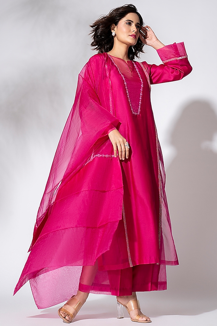 Fuchsia Pink Pure Handwoven Chanderi Embroidered Kurta Set by The Aarya