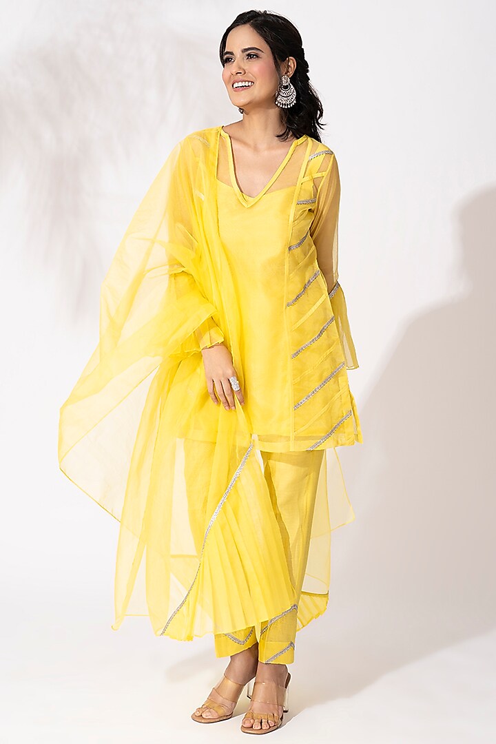 Yellow Pure Chanderi Embroidered Kurta Set by The Aarya
