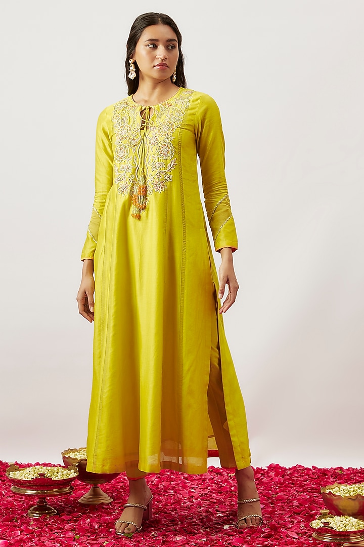 Lime Green Handwoven Chanderi Zari Dori Embroidered Kurta Set by The Aarya at Pernia's Pop Up Shop